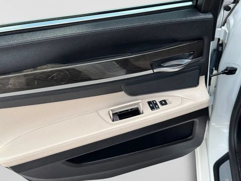 Used 2012 BMW 740i RWD image 14