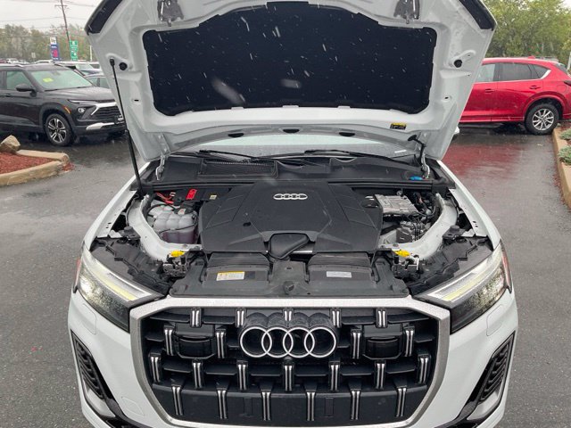 Used 2025 Audi Q7 3.0T Premium Plus AWD/4WD image 24