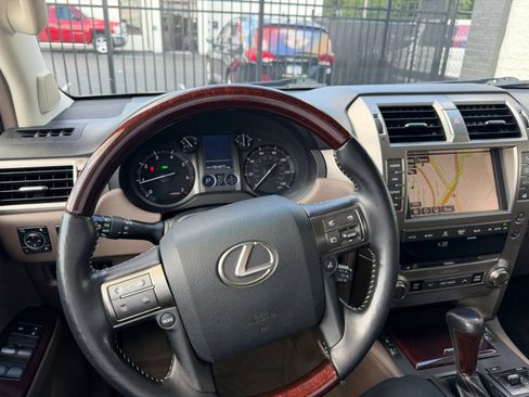 Used 2015 Lexus GX 460 Luxury AWD/4WD image 14
