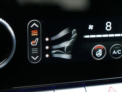 Used 2025 Genesis GV70 3.5T Sport w/ Sport Advanced Package image 28