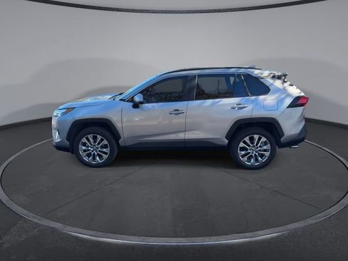Used 2023 Toyota RAV4 XLE Premium image 10