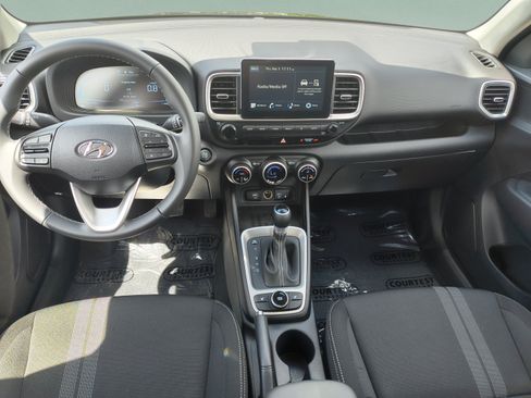 New 2026 Hyundai Venue SEL FWD image 10