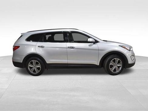 Used 2013 Hyundai Santa Fe GLS w/ Popular Equipment Pkg image 3