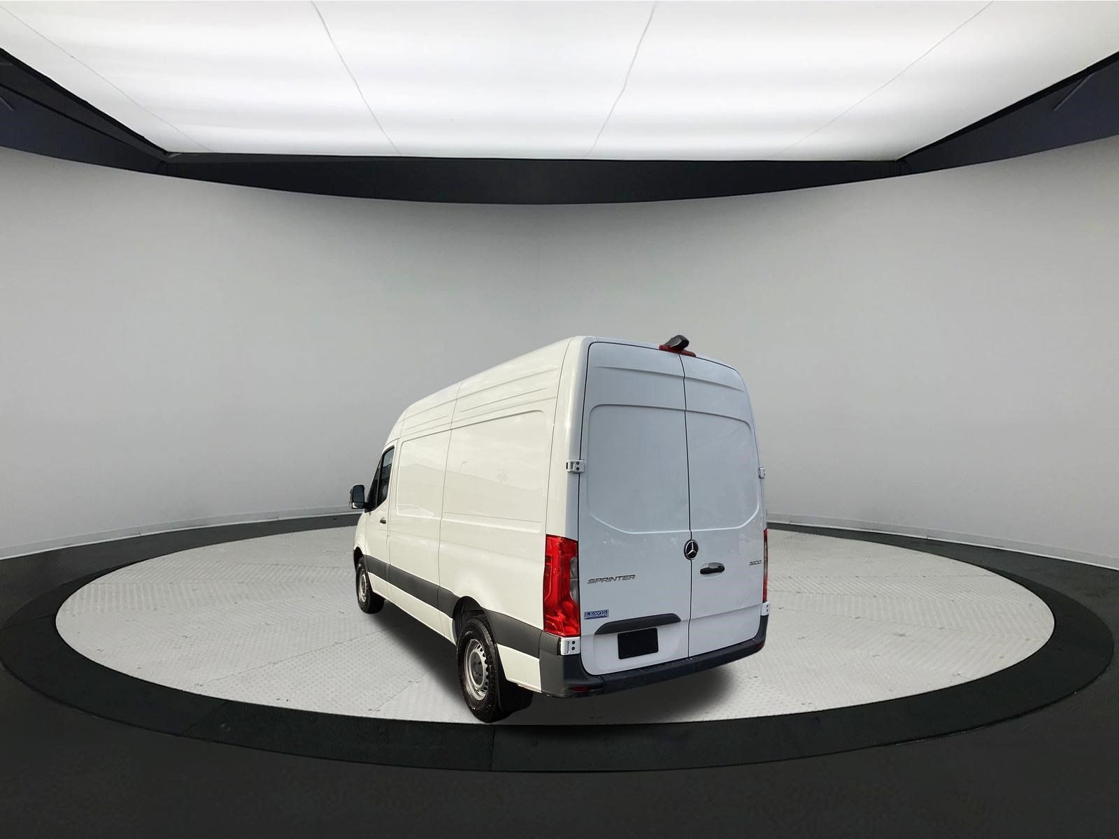 Used 2024 Mercedes-Benz Sprinter 2500 w/ Acoustic Package image 6