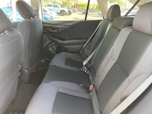Used 2022 Subaru Outback Premium AWD/4WD image 17