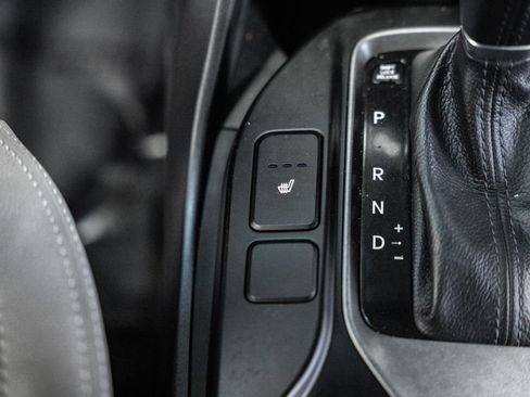 Used 2017 Hyundai Santa Fe Limited image 19