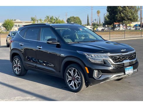 Used 2022 Kia Seltos SX w/ Sunroof Package image 8