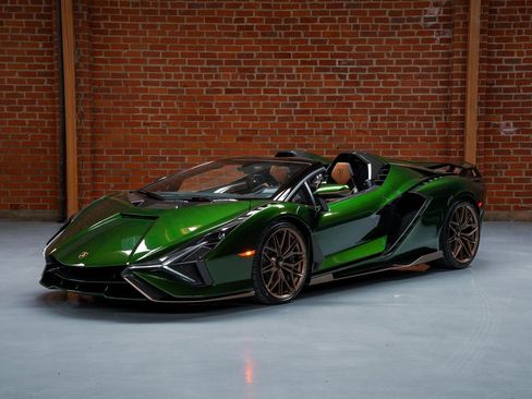 Used 2021 Lamborghini Sian Roadster AWD/4WD image 32