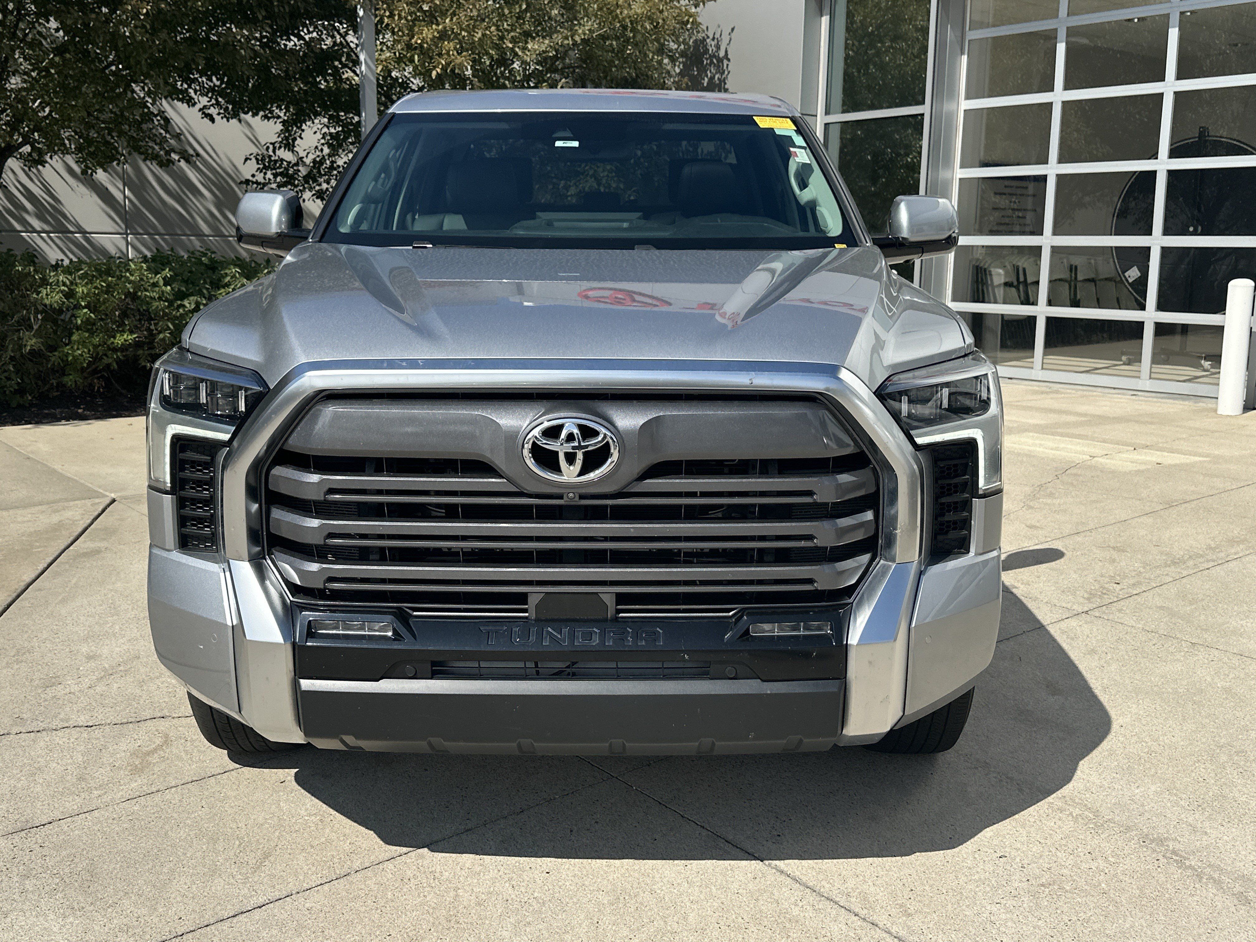 Used 2024 Toyota Tundra Limited AWD/4WD image 5