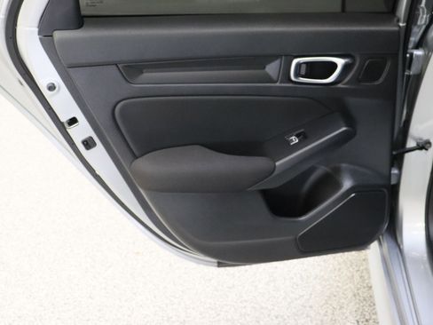 Used 2025 Honda Civic Sport image 25