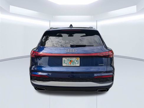 Used 2025 Audi Q5 Premium w/ Convenience Package AWD/4WD image 5