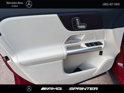 Certified 2025 Mercedes-Benz GLA 250 image 11