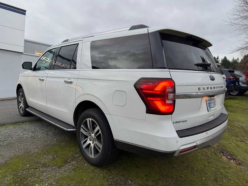 Used 2022 Ford Expedition Max Limited image 2