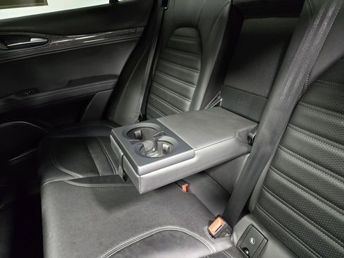 Used 2022 Alfa Romeo Stelvio Quadrifoglio w/ Active Assist Plus Package image 35