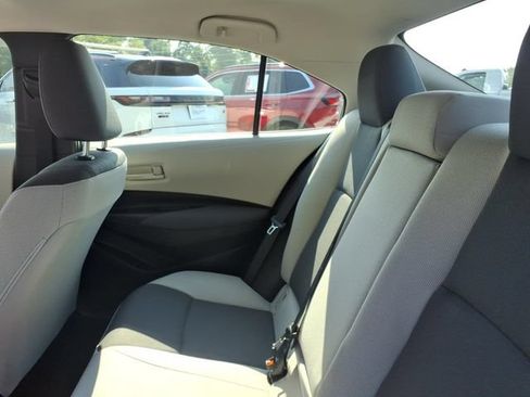 Used 2026 Toyota Corolla LE FWD image 7