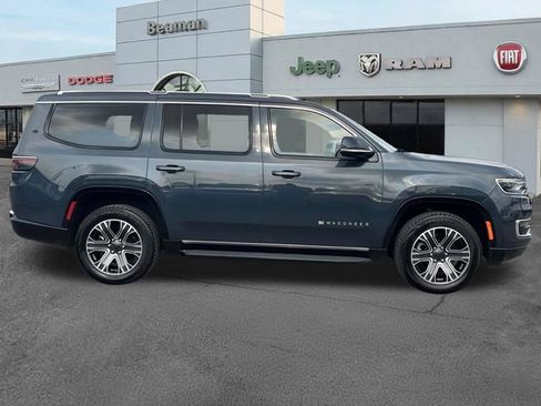 Used 2024 Jeep Wagoneer Series II AWD/4WD image 8