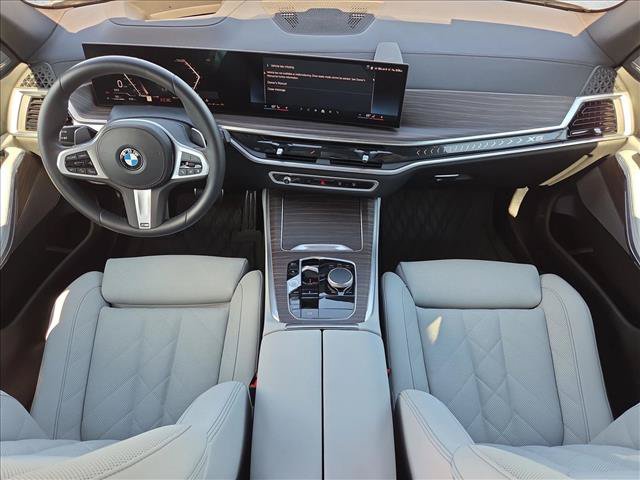 Used 2026 BMW X5 xDrive40i w/ M Sport Package AWD/4WD image 25