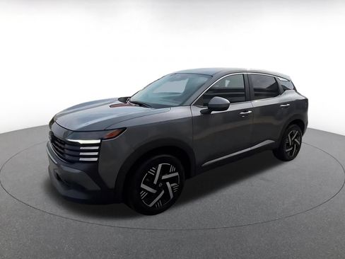 Used 2025 Nissan Kicks SV FWD image 7