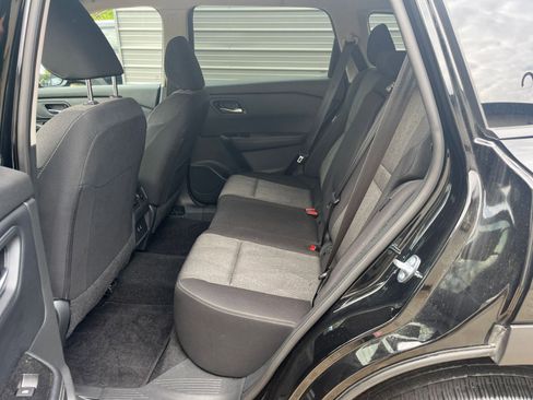 Used 2025 Nissan Rogue SV image 22