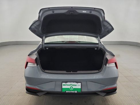 Used 2023 Hyundai Elantra SEL image 29