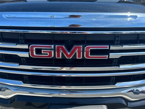 Used 2023 GMC Acadia SLT AWD/4WD image 14