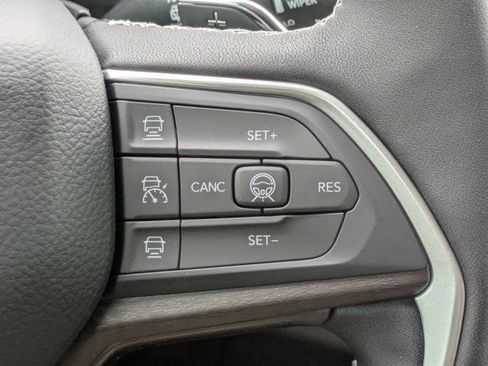 New 2026 Jeep Grand Cherokee L Limited w/ Limited Altitude Package RWD image 30
