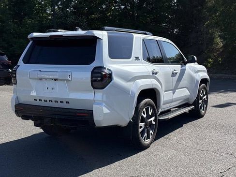 Used 2025 Toyota 4Runner TRD Sport Premium AWD/4WD image 2