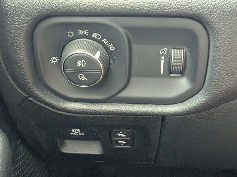 Used 2022 RAM 1500 Big Horn AWD/4WD image 27