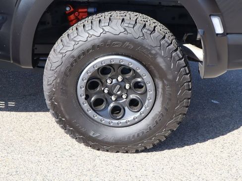 Used 2025 Ford F150 Raptor AWD/4WD image 13