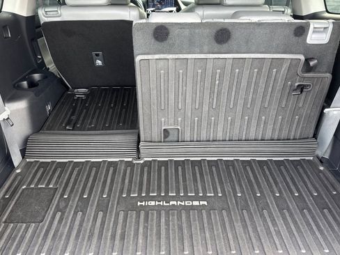 Used 2022 Toyota Highlander Limited image 20