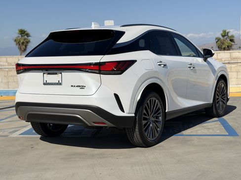 New 2026 Lexus RX 450h AWD image 10