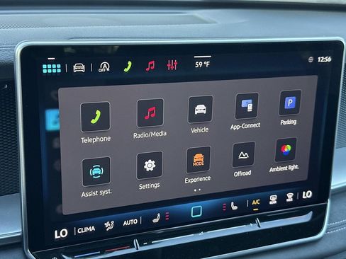 New 2026 Volkswagen Tiguan SE AWD/4WD image 9