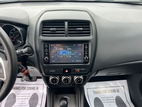 Used 2020 Mitsubishi Outlander Sport ES image 18