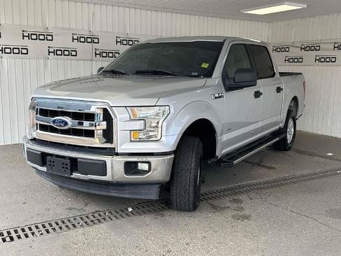 Certified 2017 Ford F150 XLT RWD image 4