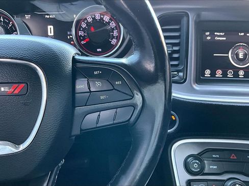 Used 2019 Dodge Challenger SXT RWD image 20