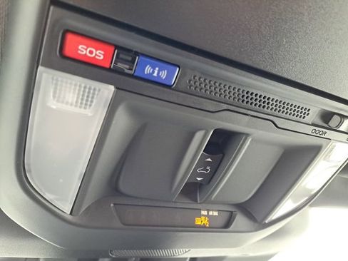 New 2025 Subaru Forester Touring image 17