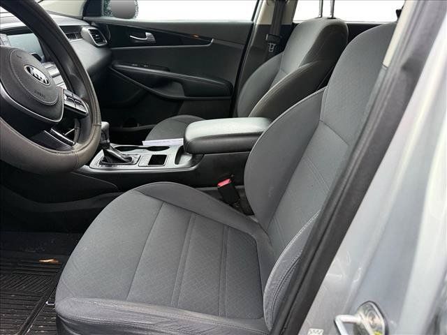 Used 2019 Kia Sorento L FWD image 4