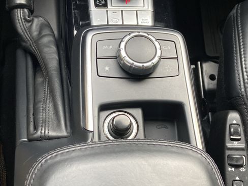 Used 2016 Mercedes-Benz G 63 AMG 4MATIC image 35