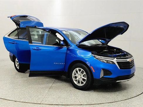 Used 2024 Chevrolet Equinox LT w/ LPO, Floor Liner Package FWD image 9