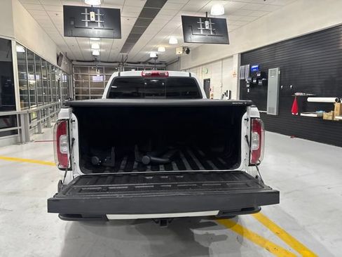 Used 2021 GMC Canyon AT4 w/ Driver Alert Package AWD/4WD image 39