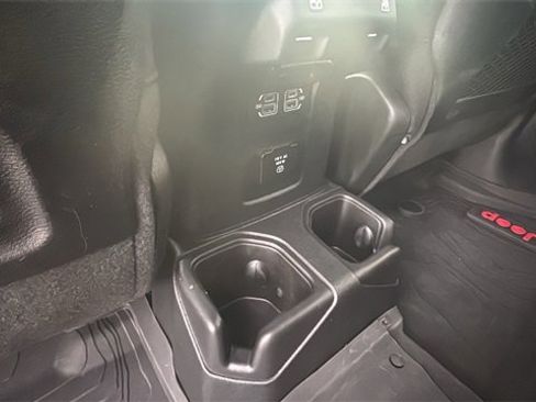 Used 2023 Jeep Gladiator Mojave w/ Cold Weather Group image 20