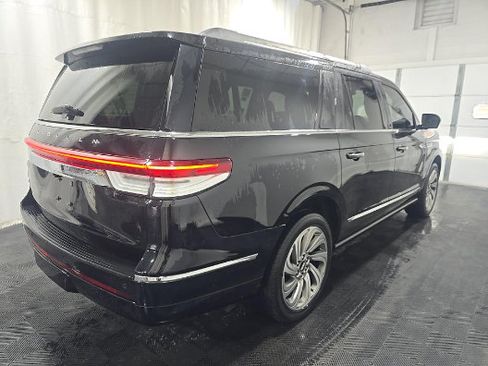 Used 2023 Lincoln Navigator L Reserve w/ Equipment Group 201A AWD/4WD image 5