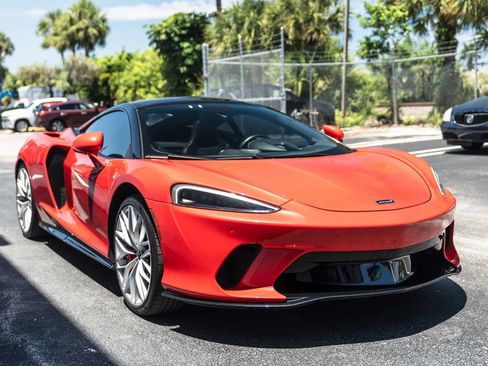 Used 2023 McLaren GT RWD image 12