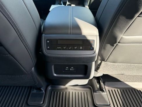 New 2025 Nissan Pathfinder SL w/ Lighting Package (N92) image 25