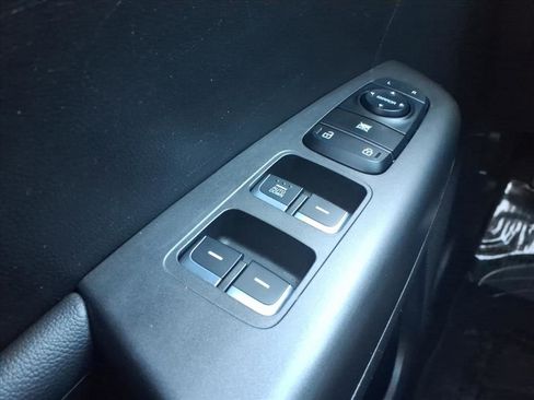 Used 2019 Kia Sportage LX image 24