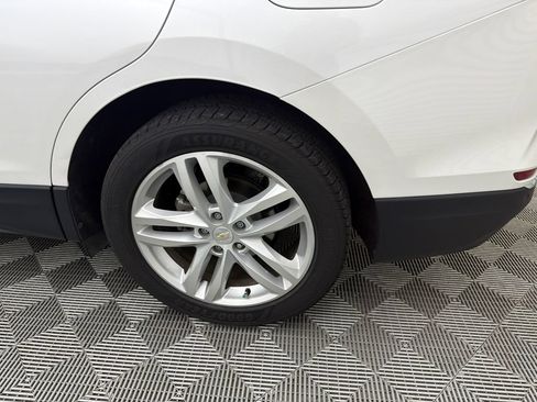 Used 2020 Chevrolet Equinox Premier FWD image 21