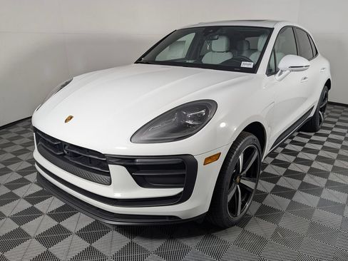 New 2026 Porsche Macan AWD/4WD image 1