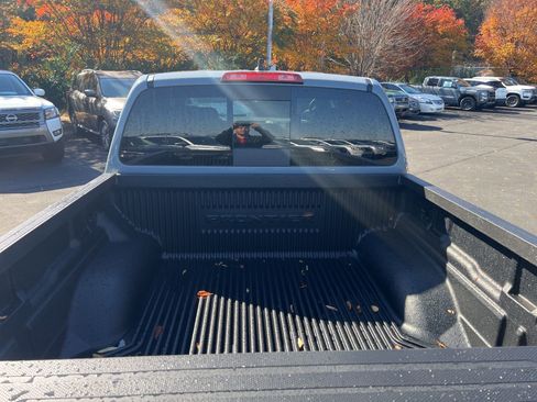 New 2026 Nissan Frontier SV image 8