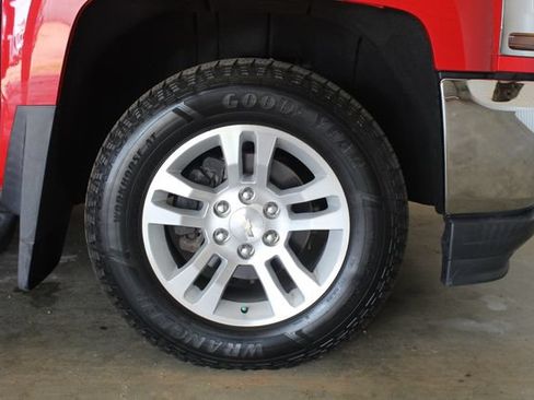 Used 2017 Chevrolet Silverado 1500 LT w/ All Star Edition AWD/4WD image 23
