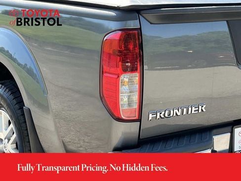Used 2019 Nissan Frontier SV w/ Value Truck Package AWD/4WD image 5